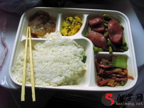 梦见买的盒饭发霉