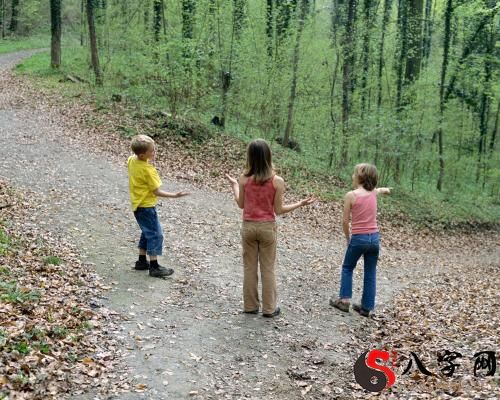 梦见陌生的地方迷路