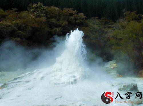 梦见泉水涌出
