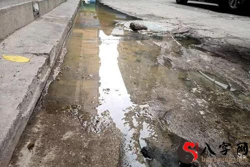梦见下水道好多的脏水